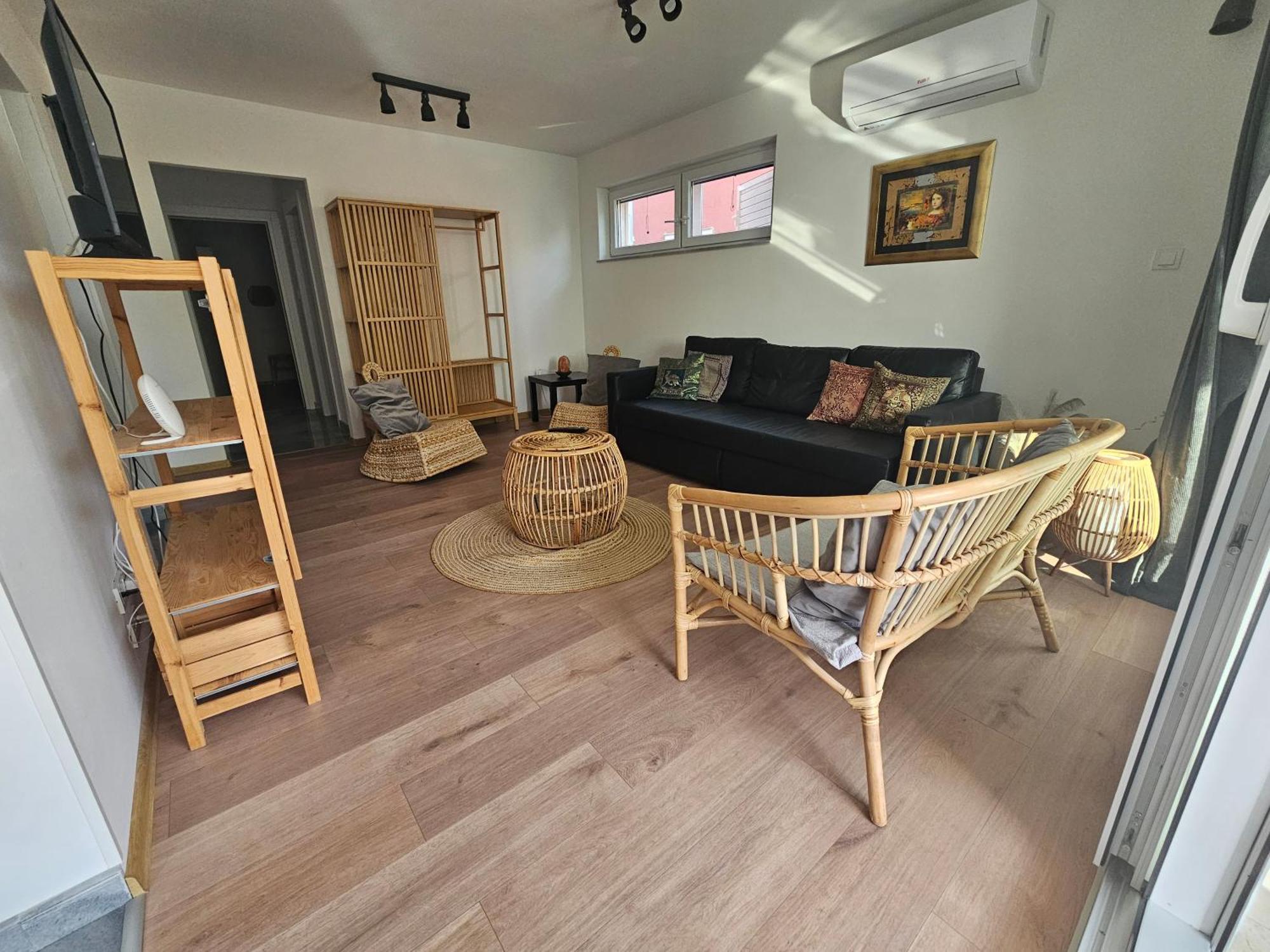 Vila Regina Apartment Rex With Swimming Pool Jezera Exterior foto
