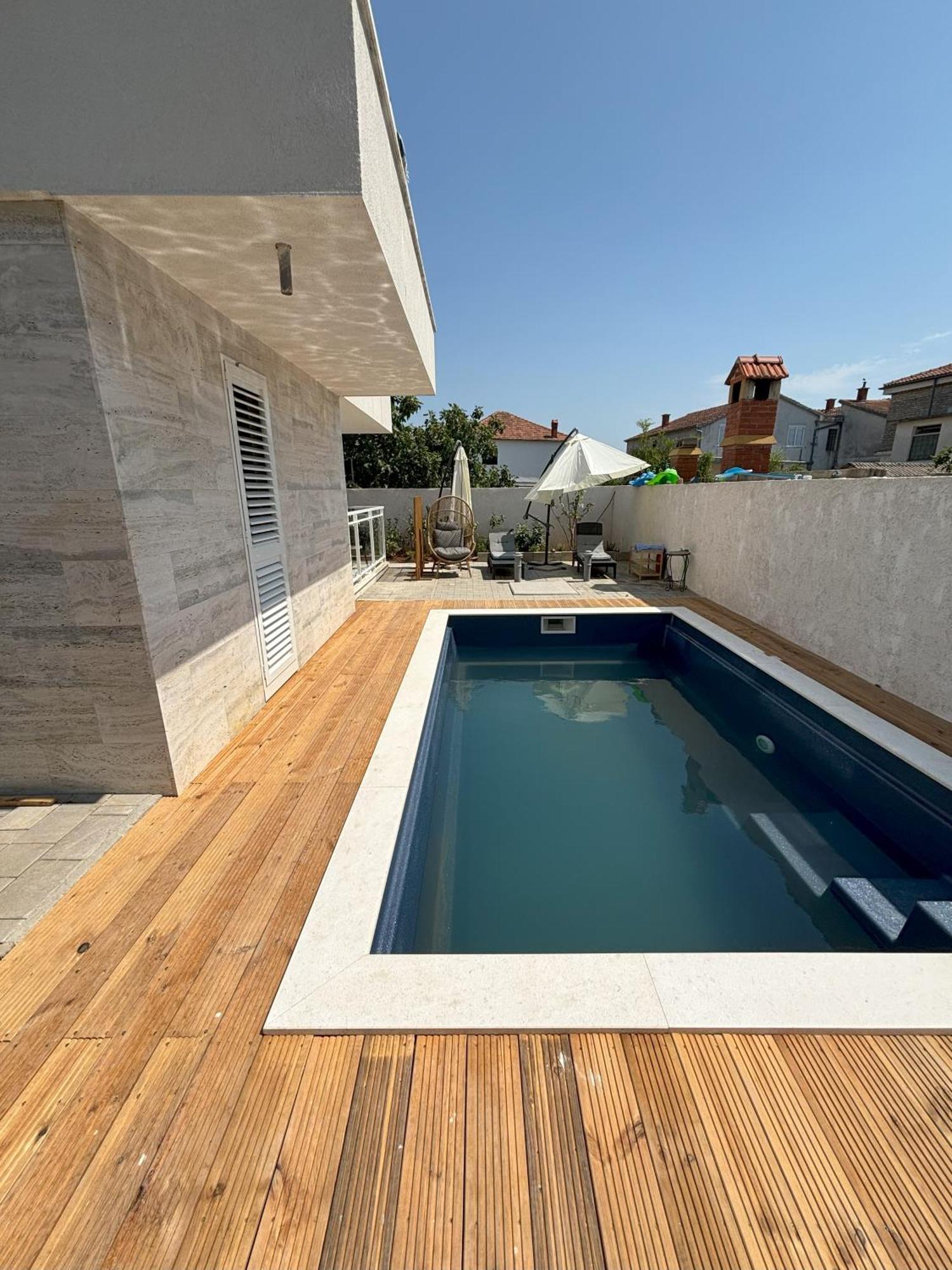Vila Regina Apartment Rex With Swimming Pool Jezera Exterior foto