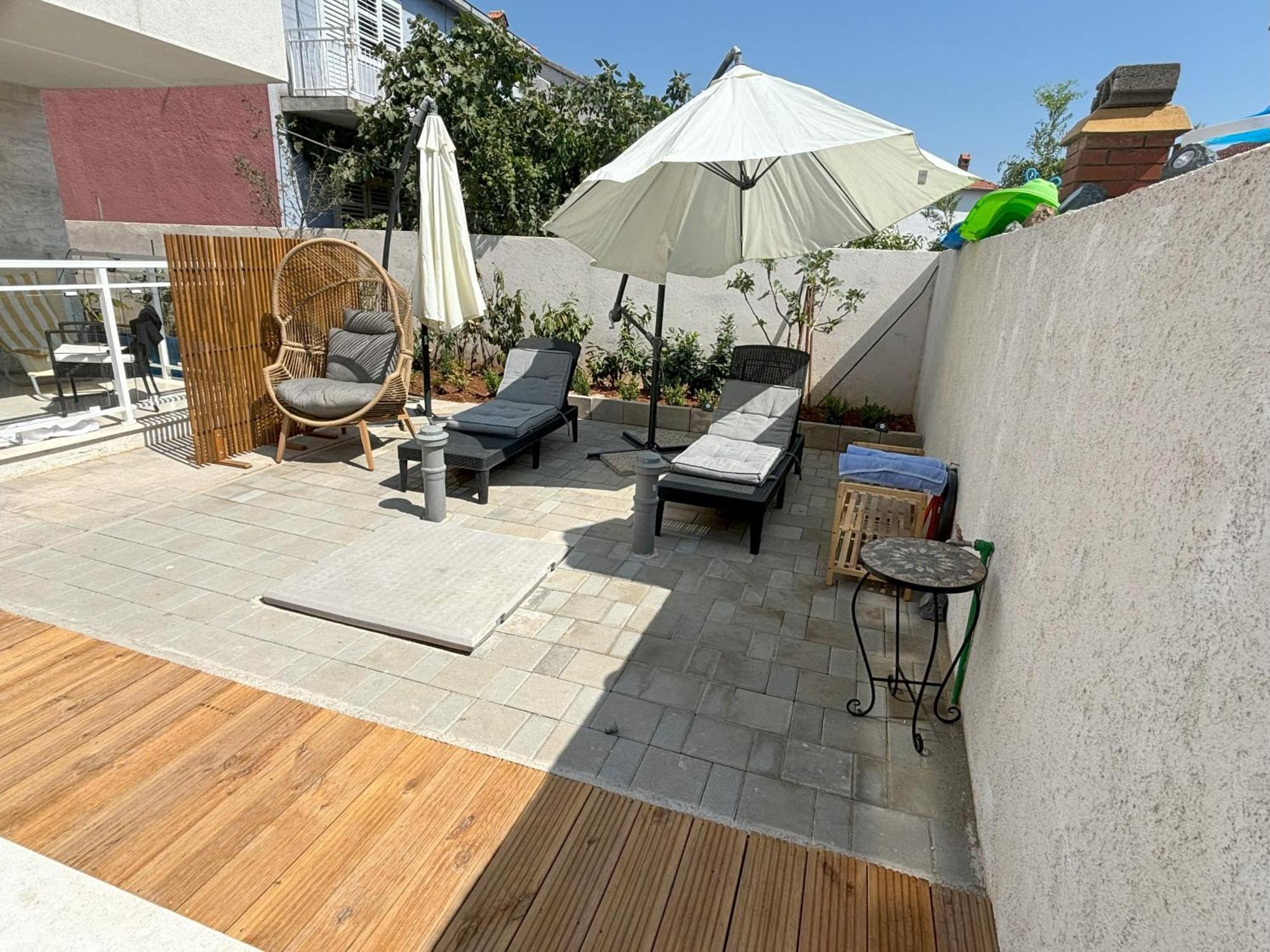Vila Regina Apartment Rex With Swimming Pool Jezera Exterior foto